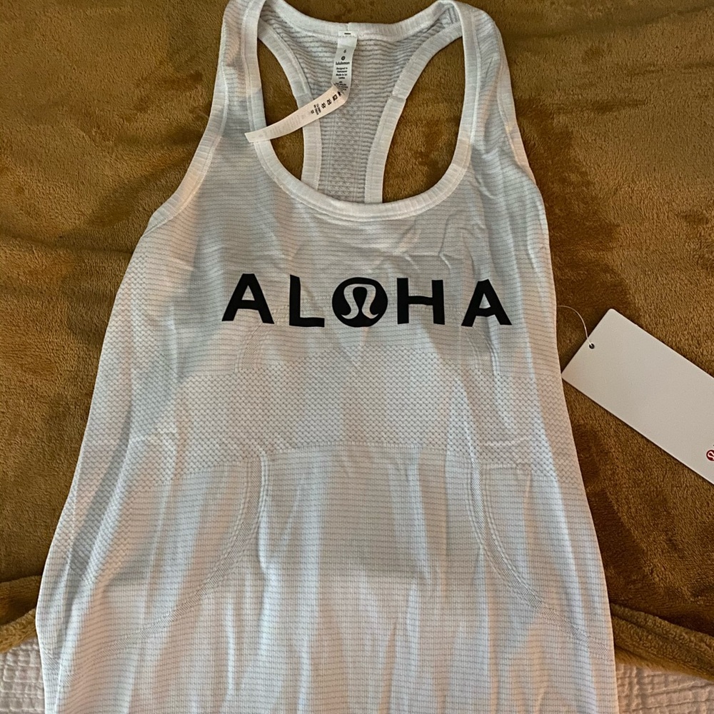 RARE lululemon aloha swiftly tech tank size 6